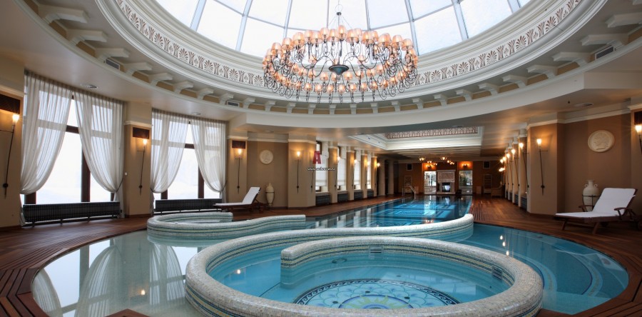 Бассейн в доме – как выбрать?