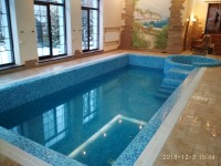 Бассейн с джакузи