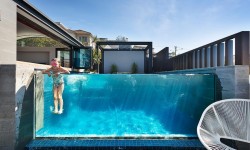 Бассейны из стекла